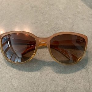Women’s Ray Ban Sunglasses